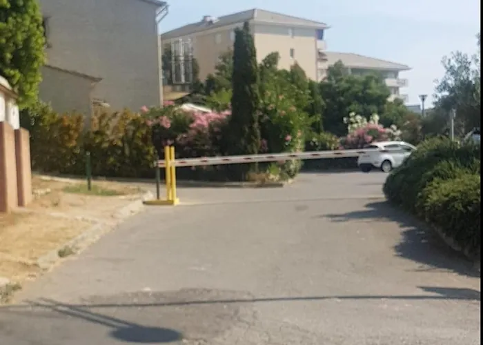 T2 Spacieux Renove, Vue Et Terrasse Lejlighed