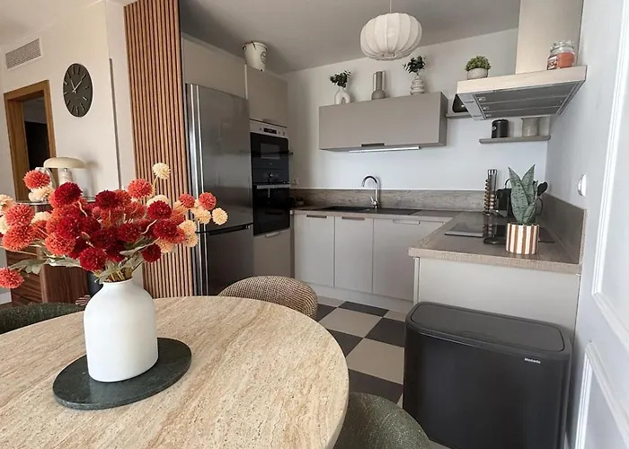 T2 Spacieux Renove, Vue Et Terrasse *