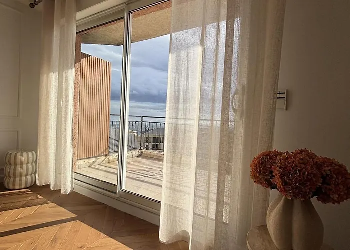 T2 Spacieux Renove, Vue Et Terrasse