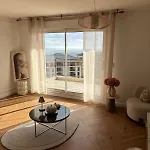 T2 Spacieux Renove, Vue Et Terrasse דירה *