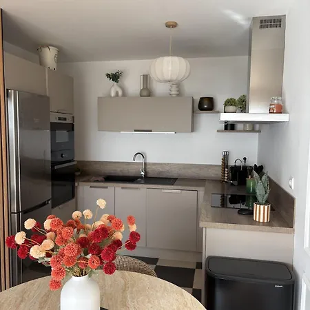 T2 Spacieux Renove, Vue Et Terrasse * Bastia (Corsica)