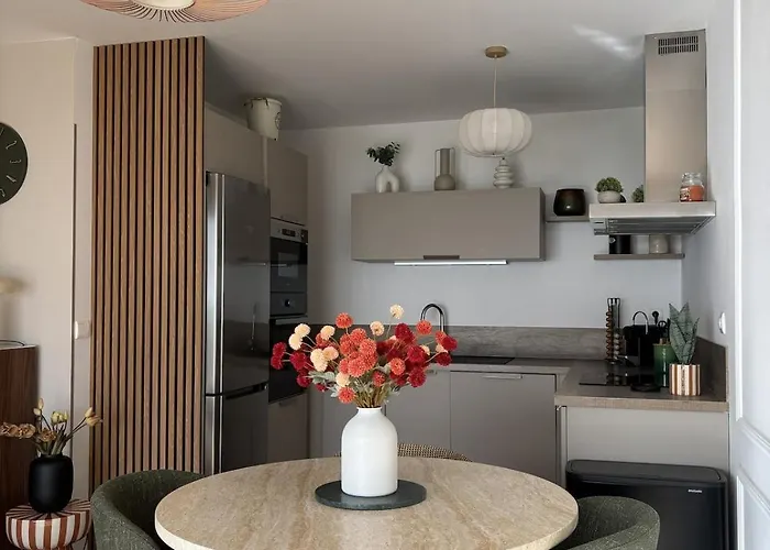 T2 Spacieux Renove, Vue Et Terrasse