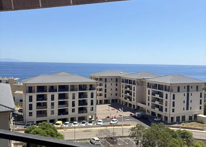 T2 Spacieux Renove, Vue Et Terrasse Appartement Bastia (Corsica)