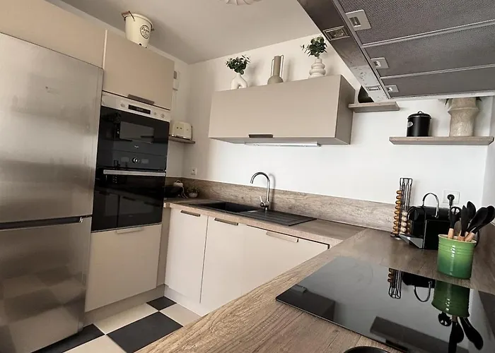 Apartamento T2 Spacieux Renove, Vue Et Terrasse